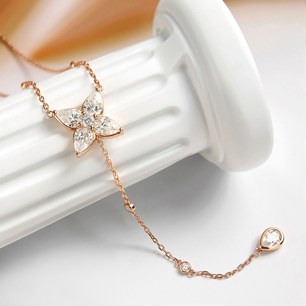 ベゼルセットオールモアッサナイトペンダントネックレス女性用ペ - Bezels Set Pendant のレビューと価格